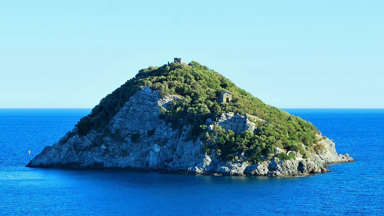 Isola_di_Bergeggi